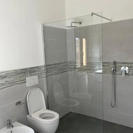 Lägenhet Casa Del Faggio Rosso